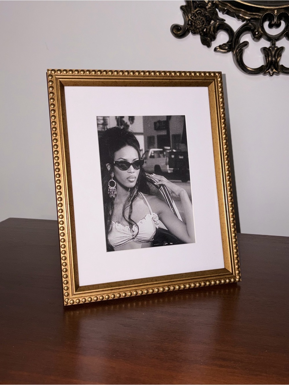 Naomi Campbell vintage Gold Frame - 90s fashion icon